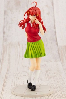 Vorschau: The Quintessential Quintuplets - Itsuki Nakano Statue / Bonus Edition: Kotobukiya Vorschau: The Quintessential Quintuplets - Itsuki Nakano Statue / Bonus Edition: Kotobukiya