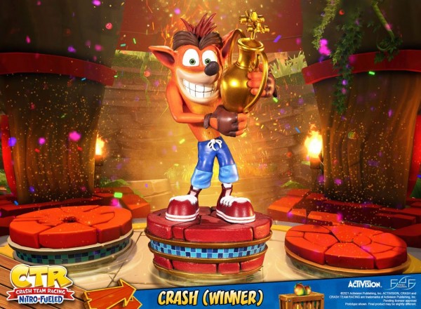 Crash Team Racing Nitro-Fueled - Crash Bandicoot Statue (Winner): First 4 Figures