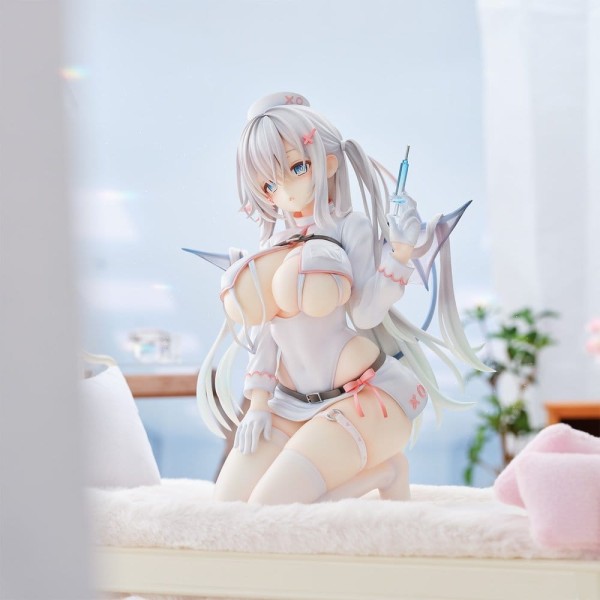Original Character - Succubus Nurse Makina Statue: Union Creative
