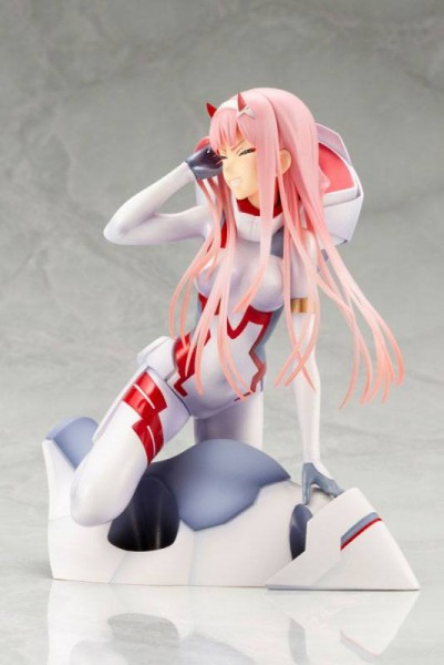 Darling in the Franxx - Zero Two Statue / The 13th Unit Version: Kotobukiya