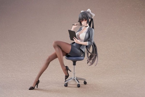 Azur Lane - Takao Statue / Office Lady Ver.: AniGame